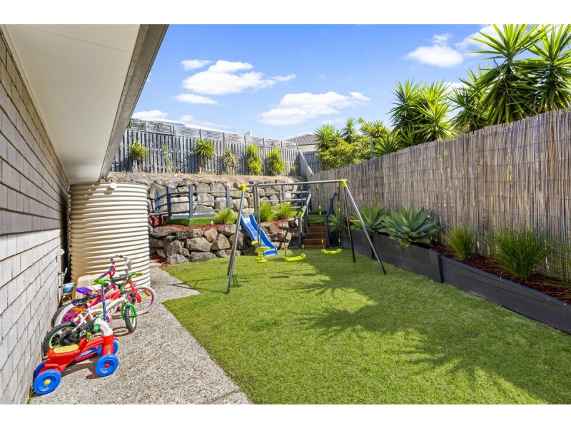 37 Manning Circuit, Pacific Pines QLD 4211