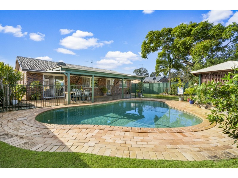 8 Lefroy Drive, Coombabah QLD 4216