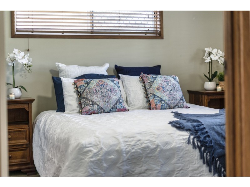 8 Lefroy Drive, Coombabah QLD 4216