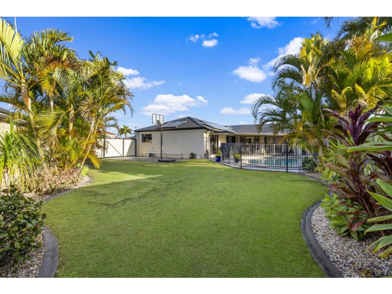 20 Grande Terrace, Helensvale QLD 4212