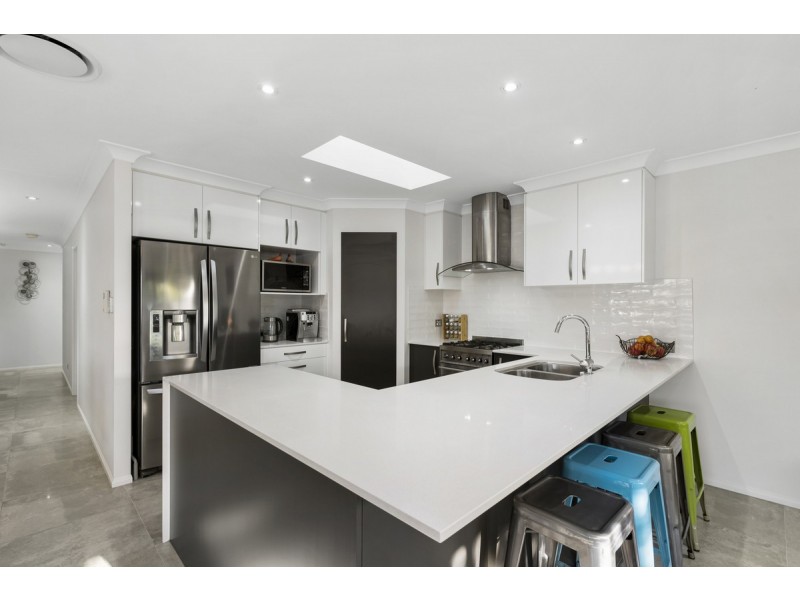 20 Grande Terrace, Helensvale QLD 4212