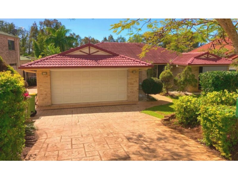 22 Gippsland Drive, Helensvale QLD 4212