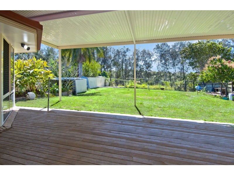 22 Gippsland Drive, Helensvale QLD 4212