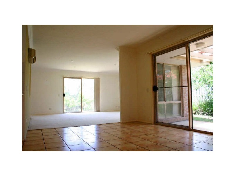 7 Fanning Court, Pacific Pines QLD 4211