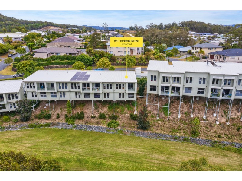 9/1 Terence Drive, Oxenford QLD 4210