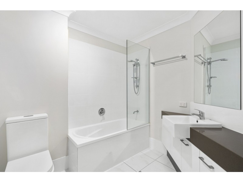 9/1 Terence Drive, Oxenford QLD 4210