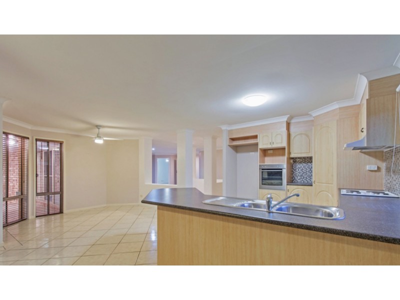 6 Woodbine Court, Parkwood QLD 4214