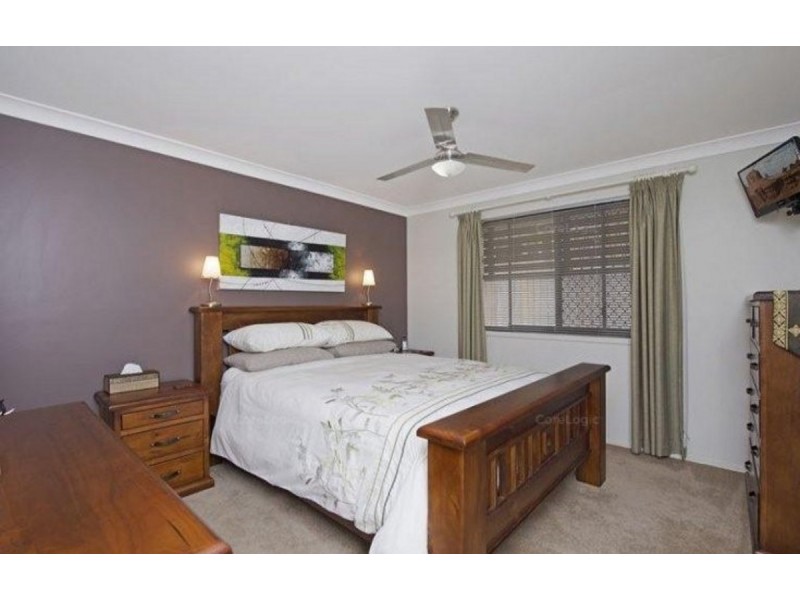 19 Barradine Crescent, Helensvale QLD 4212