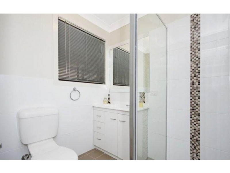 19 Barradine Crescent, Helensvale QLD 4212