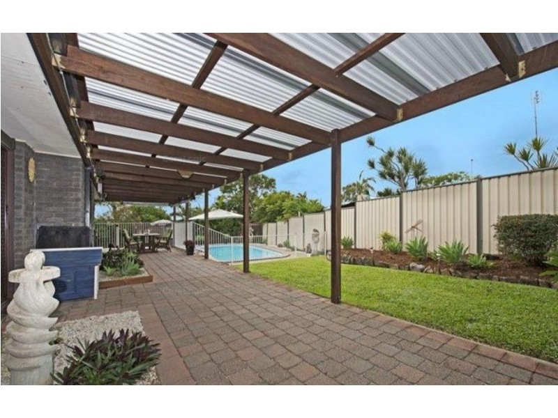 19 Barradine Crescent, Helensvale QLD 4212