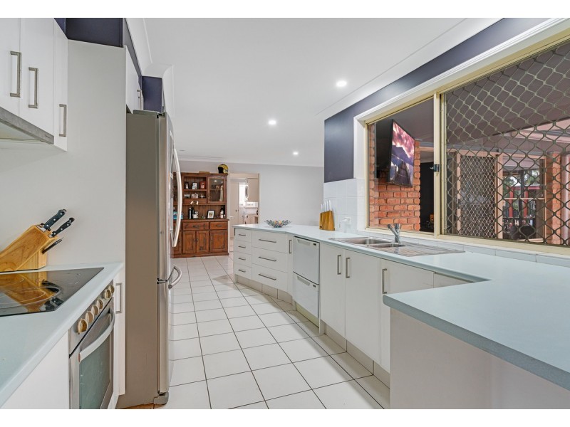 3 Wardley Drive, Parkwood QLD 4214