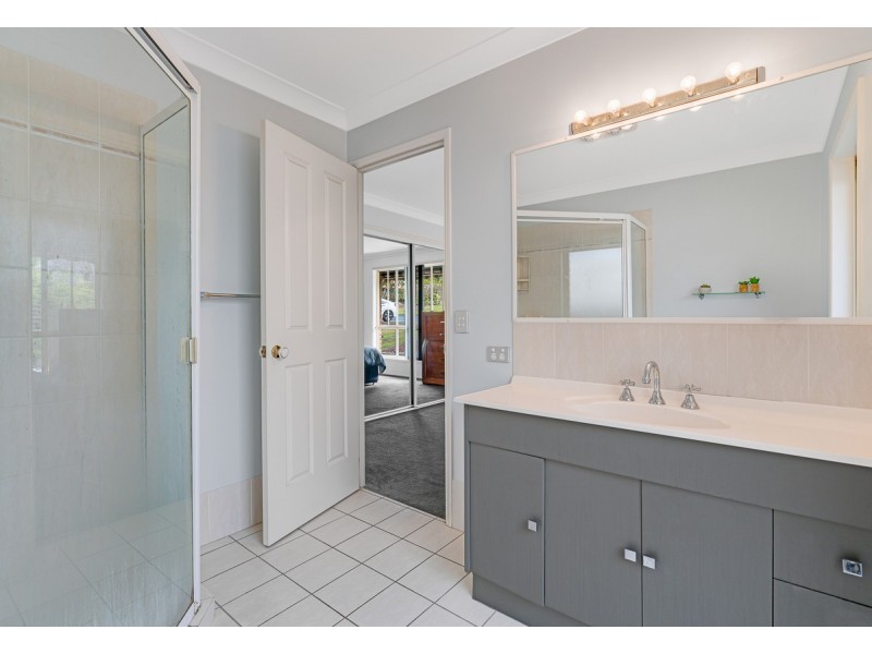 3 Wardley Drive, Parkwood QLD 4214