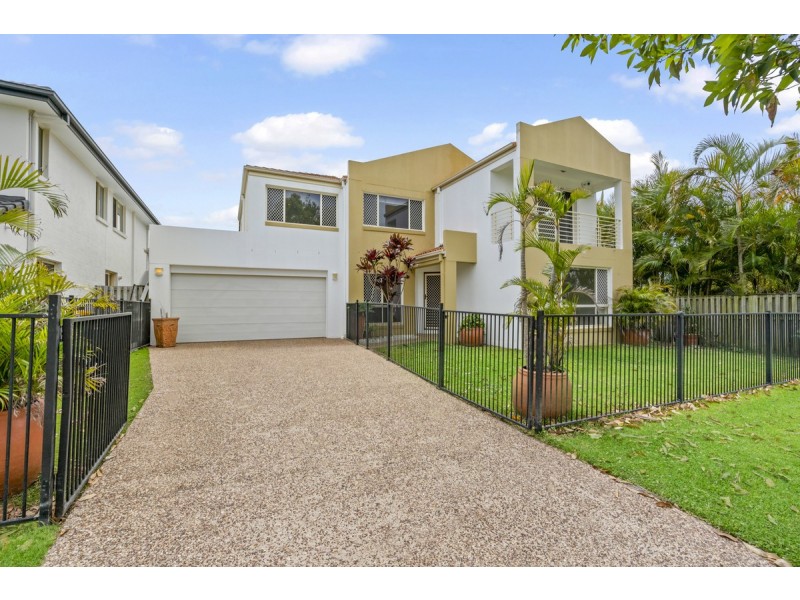 13 Mellum Circuit, Pacific Pines QLD 4211