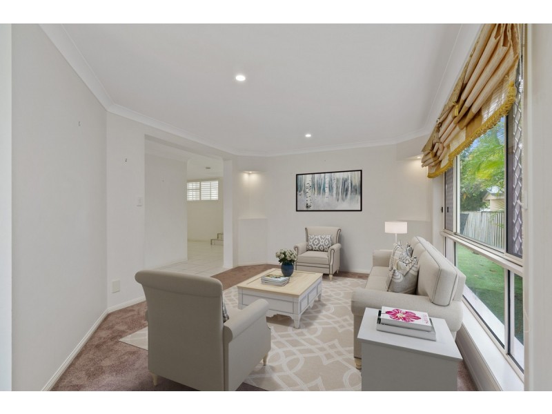 13 Mellum Circuit, Pacific Pines QLD 4211