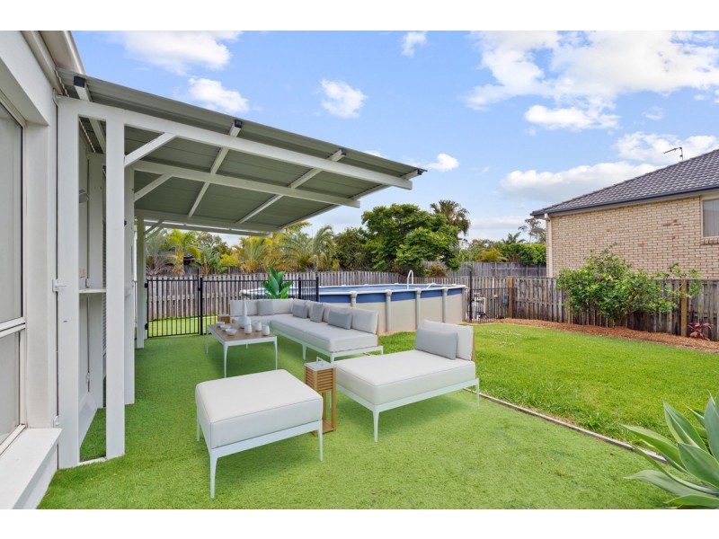 13 Mellum Circuit, Pacific Pines QLD 4211