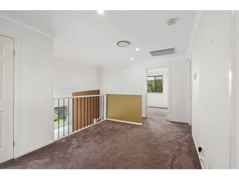 13 Mellum Circuit, Pacific Pines QLD 4211