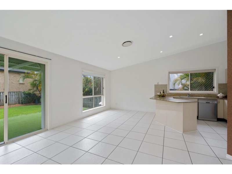13 Mellum Circuit, Pacific Pines QLD 4211