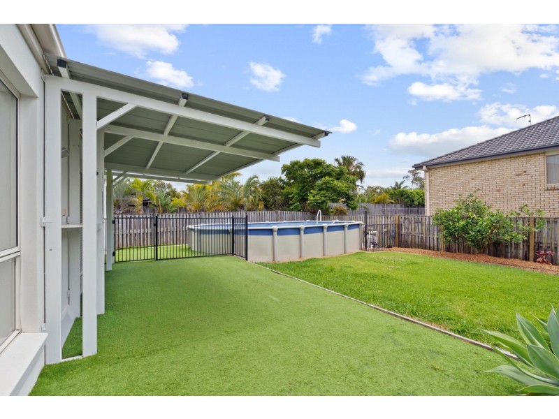 13 Mellum Circuit, Pacific Pines QLD 4211