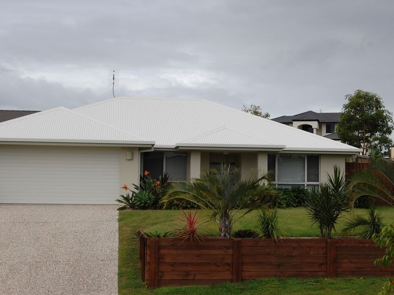 18 Govett Street, Pacific Pines QLD 4211