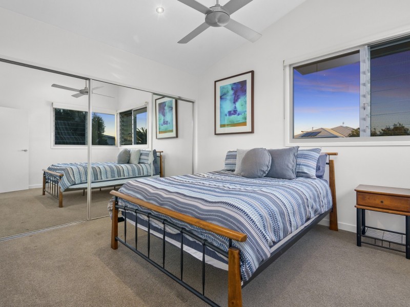 2 Ruthenium Court, Hope Island QLD 4212