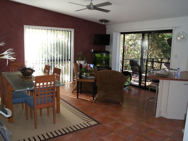 3 Howland Circuit, Pacific Pines QLD 4211