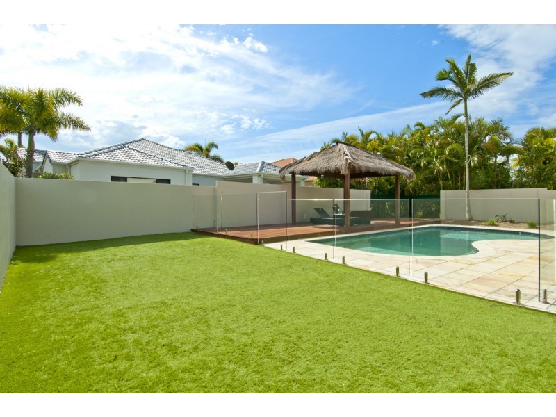 1650 Riverdale Drive, Hope Island QLD 4212