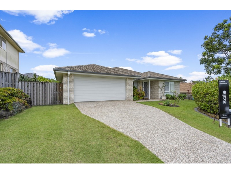 4 Arragan Court, Pacific Pines QLD 4211
