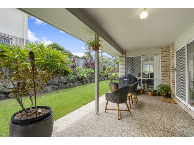 4 Arragan Court, Pacific Pines QLD 4211