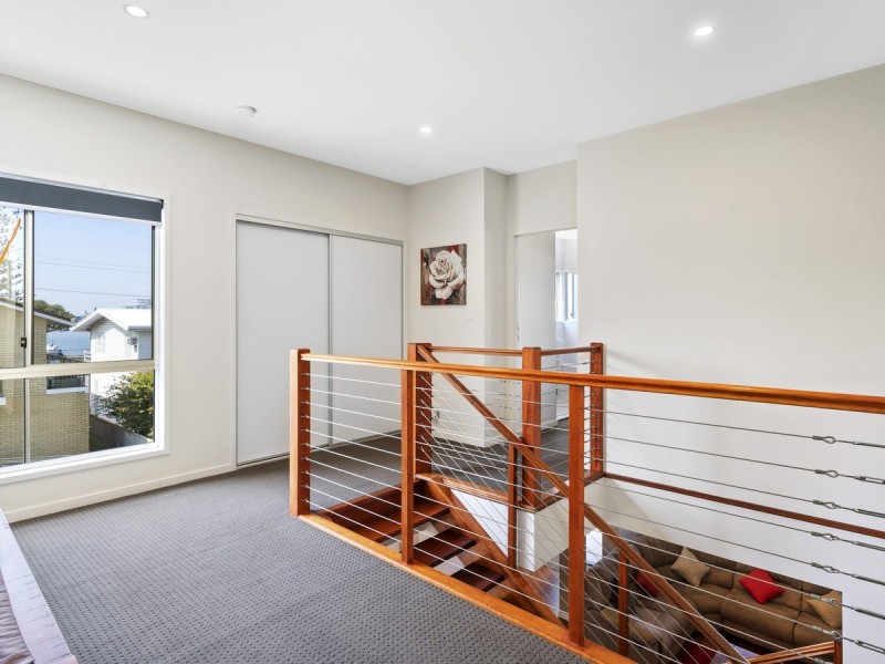 1/3 Nankeen Avenue, Paradise Point QLD 4216