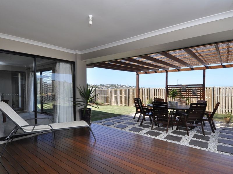 35 Harmsworth Road, Pacific Pines QLD 4211
