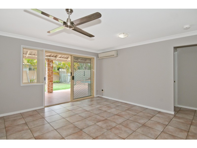 171 Monterey Keys Drive, Helensvale QLD 4212