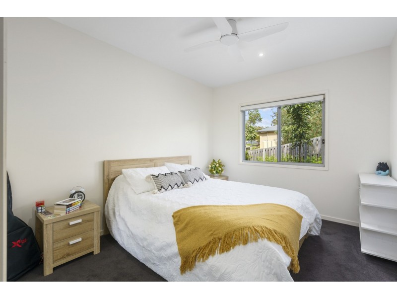 2/13 Joshua Place, Oxenford QLD 4210
