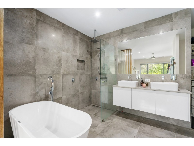 2/13 Joshua Place, Oxenford QLD 4210