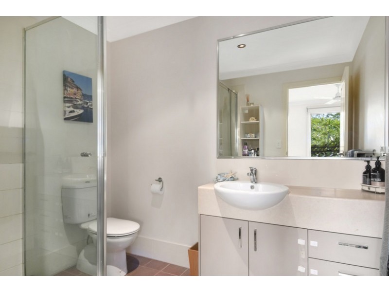 1/12 Diamantina Circuit, Pacific Pines QLD 4211