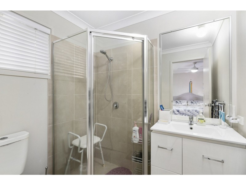 4 Eurella Street, Pacific Pines QLD 4211