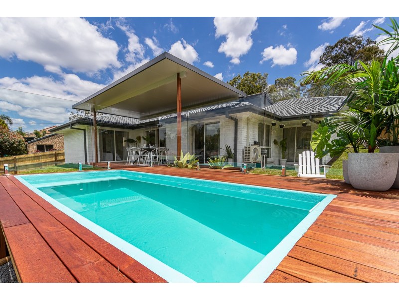 22 Nandi Terrace, Pacific Pines QLD 4211