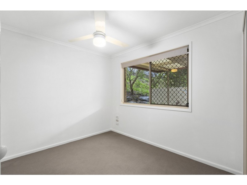 25 Bards Court, Nerang QLD 4211