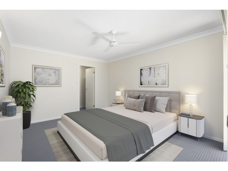 5 Norfolk Drive, Pacific Pines QLD 4211