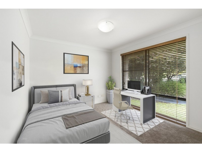 8 Rimatara Rise, Pacific Pines QLD 4211