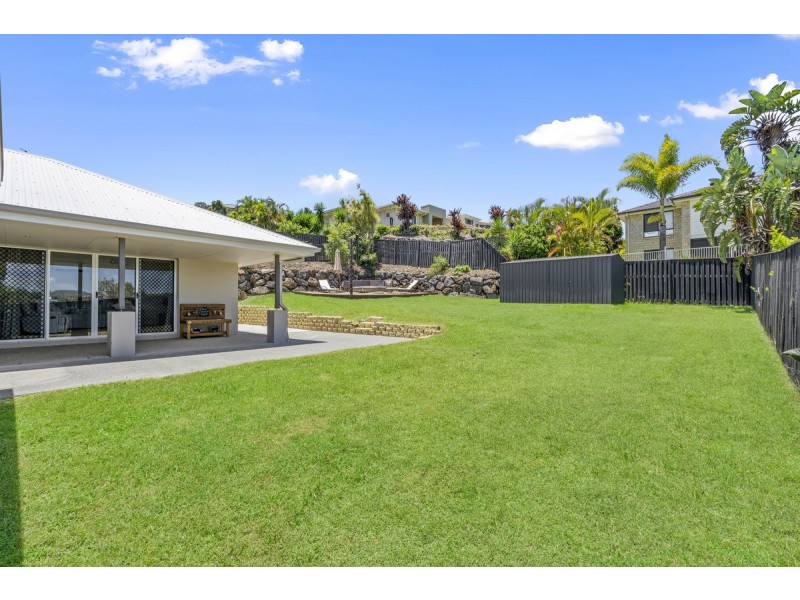 11 Angourie Crescent, Pacific Pines QLD 4211