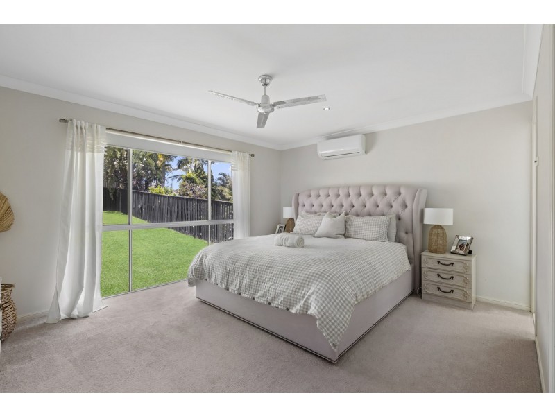 11 Angourie Crescent, Pacific Pines QLD 4211
