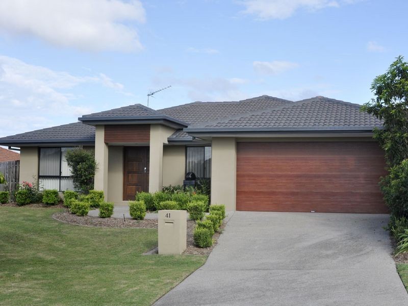 41 Cossington Circuit, Maudsland QLD 4210