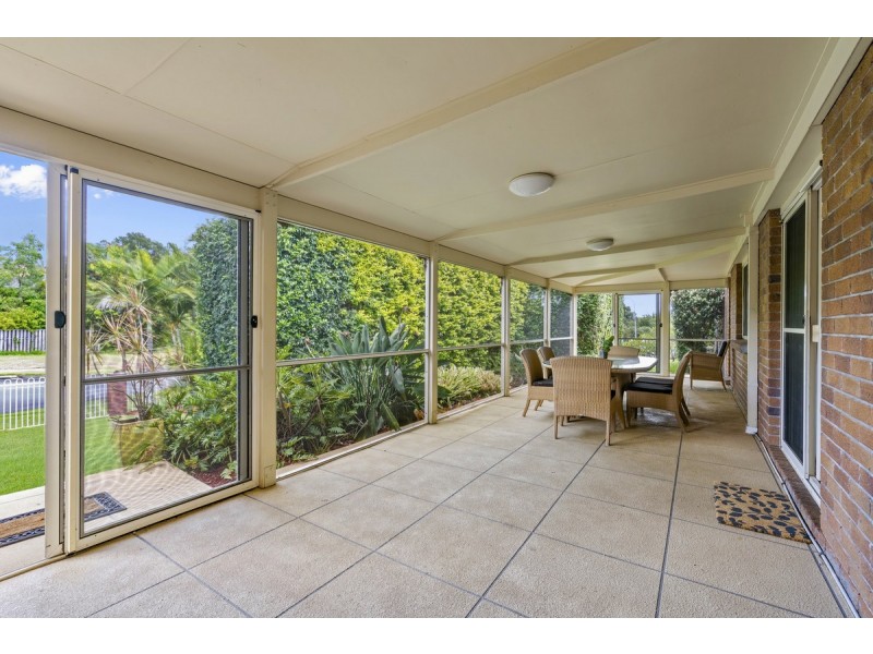 1 Palmerston Drive, Oxenford QLD 4210