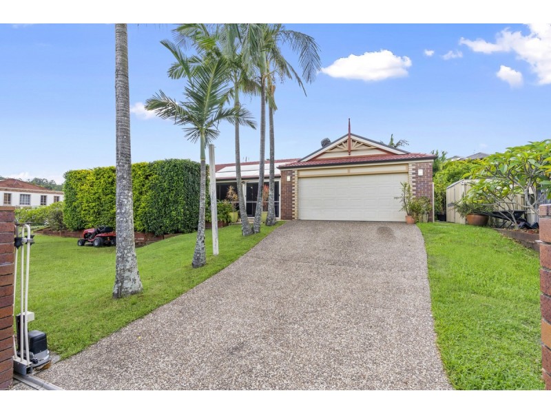 1 Palmerston Drive, Oxenford QLD 4210