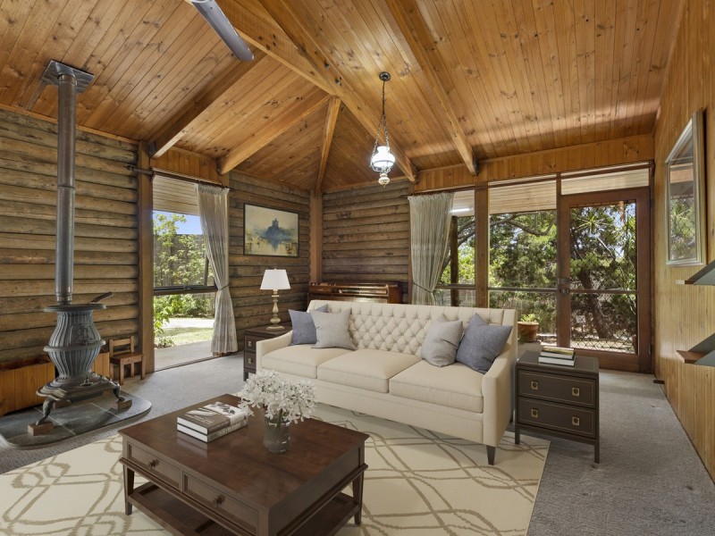 2 Entrance Road, Gaven QLD 4211