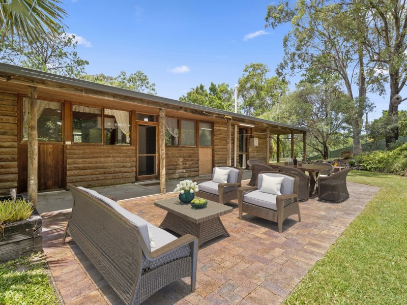 2 Entrance Road, Gaven QLD 4211