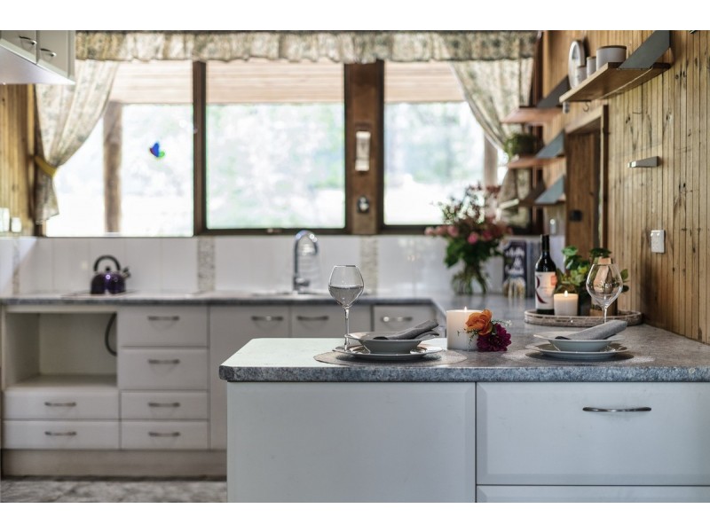 2 Entrance Road, Gaven QLD 4211