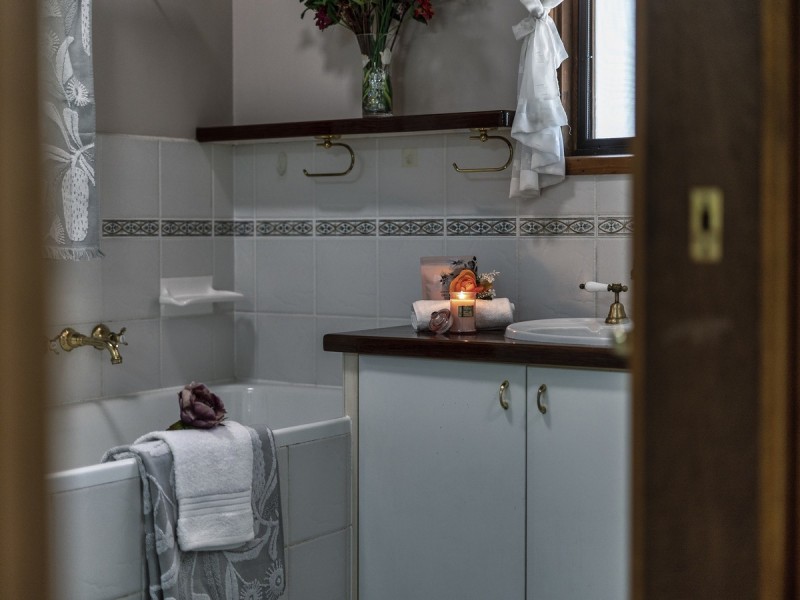 2 Entrance Road, Gaven QLD 4211