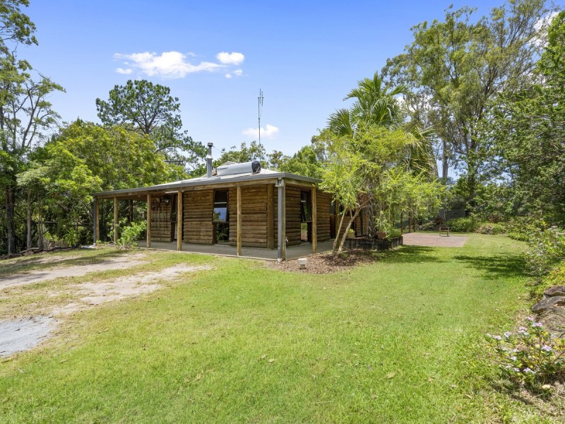 2 Entrance Road, Gaven QLD 4211