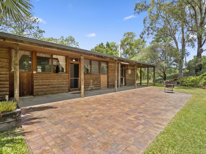 2 Entrance Road, Gaven QLD 4211